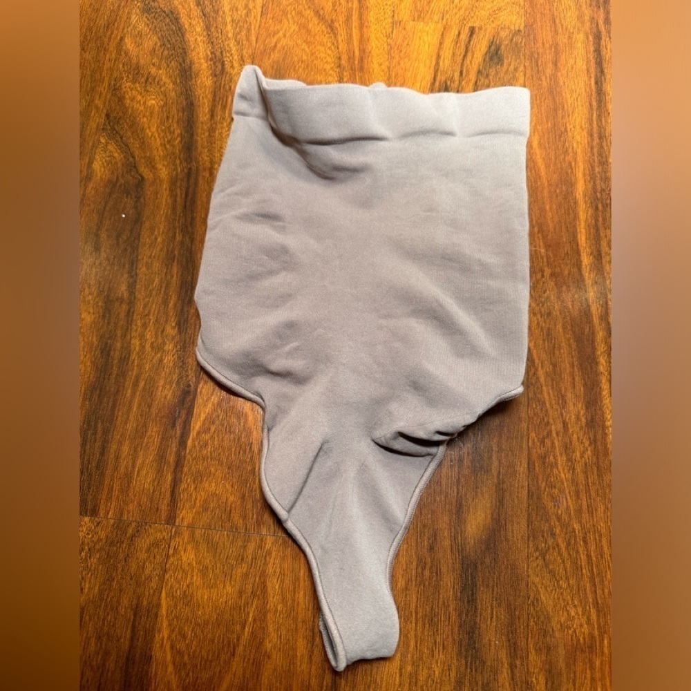 🤎 SKIMS Core Control High-Waisted Thong Shapewear S/M NWOT
